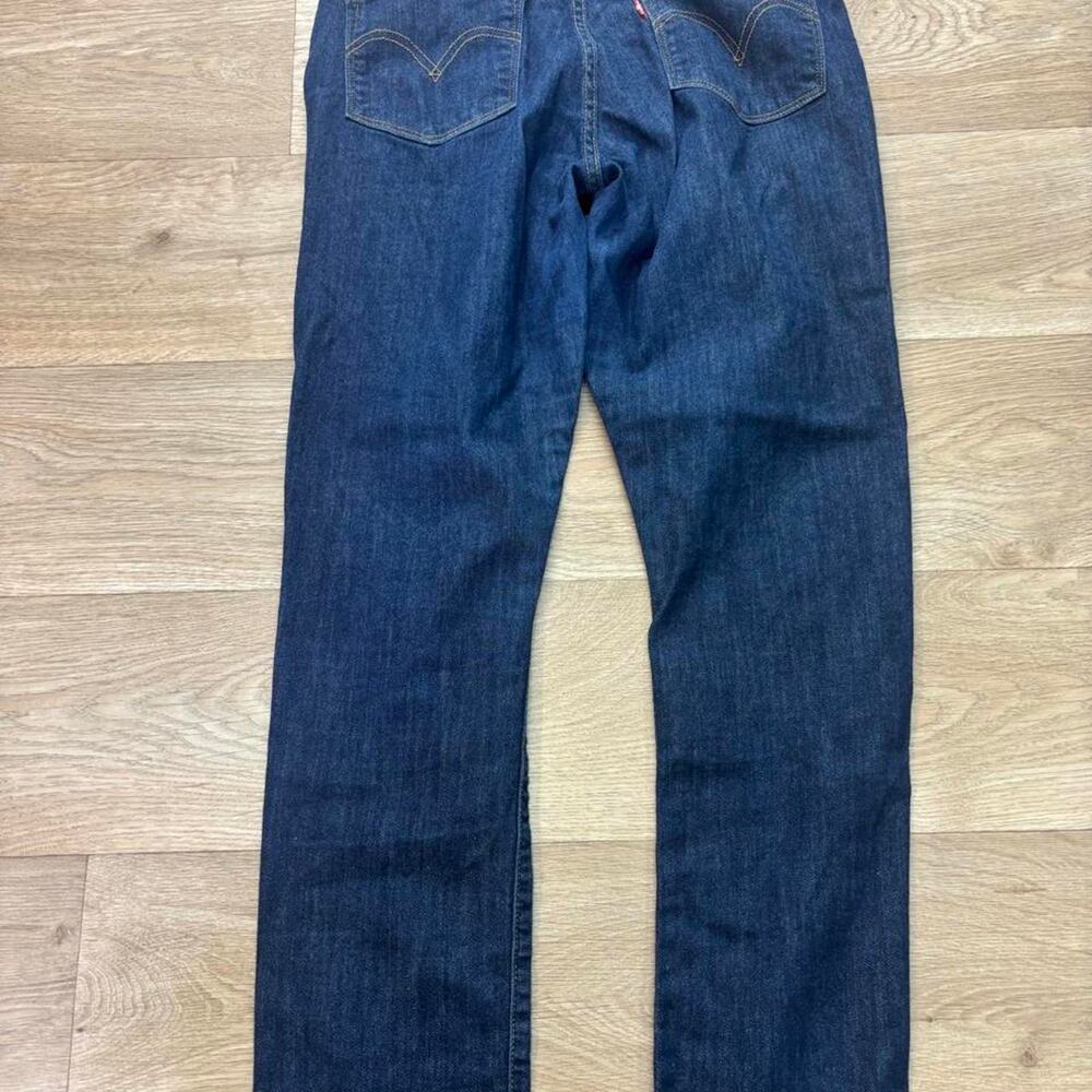 Levis Classic Mid Rise - Picture 3 of 5